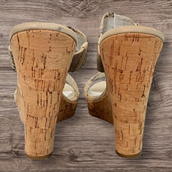 White House Black Market Cork Wedge Sandals – Size 8M - Picture 4 of 7